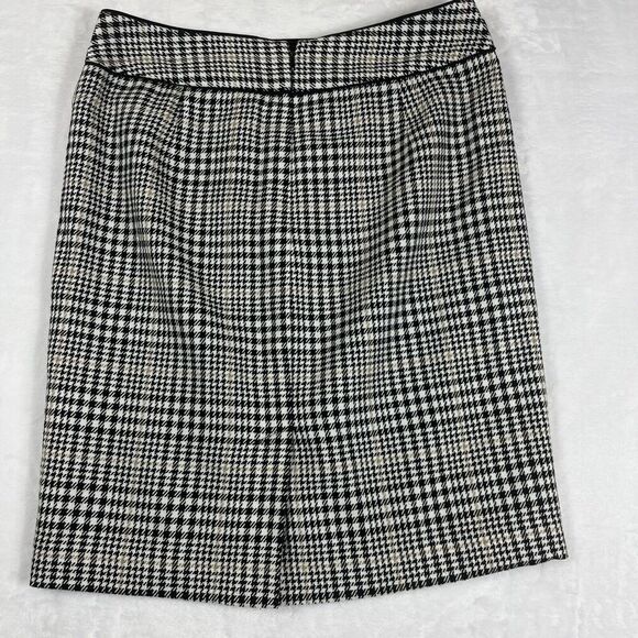 Banana Republic Women's Houndstooth Pencil Skirt Back Zip Black White Tan Size 2 - Picture 3 of 7